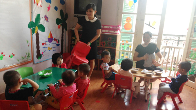 Bữa trưa của học sinh trường mầm non Bước Chân Vui Nhộn.