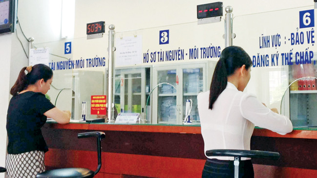 Nhiều thủ tục cấp sổ đỏ đã được cải thiện. Ảnh: Minh Tuấn.