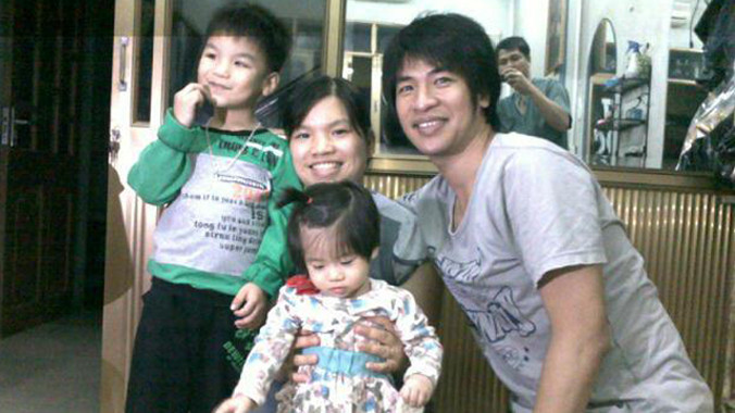 Gia đình anh Thịnh. Ảnh: Duy Ngợi.