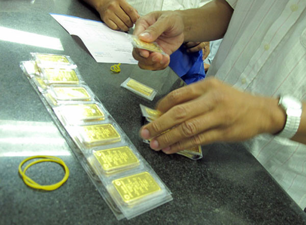 NHNN cùng các bộ, ngành nghiên cứu huy động nguồn lực vàng trong nước - Ảnh: Đ.N.Thạch