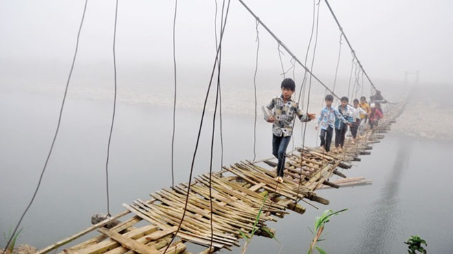 Những cây cầu treo... chờ đứt ở Lai Châu