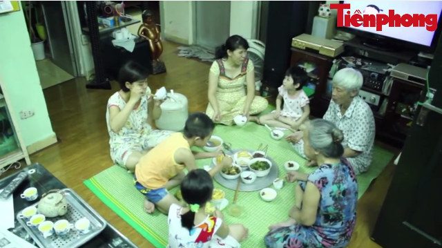 Tiền Phong TV: Ấm áp bữa cơm gia đình