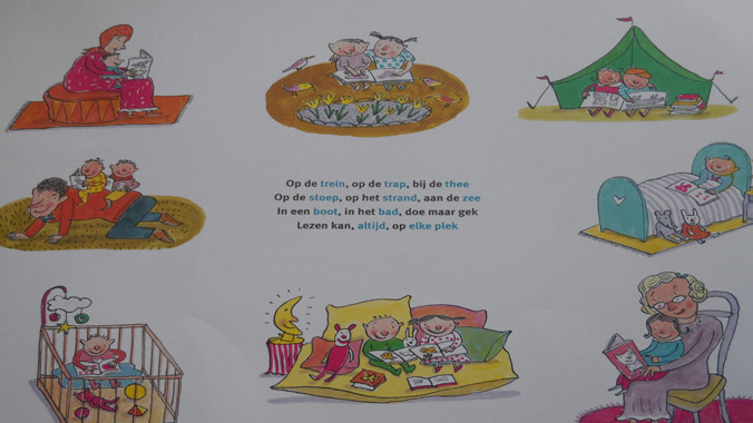 Tranh cổ động đọc sách cho trẻ từ 6 tháng tuổi ở Bỉ.