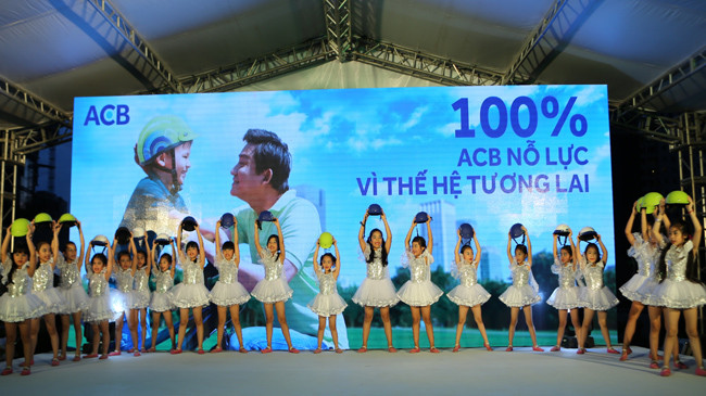 Chương trình thể hiện nỗ lực của ACB góp phần chia sẻ với cộng đồng, đặc biệt là với trẻ em.