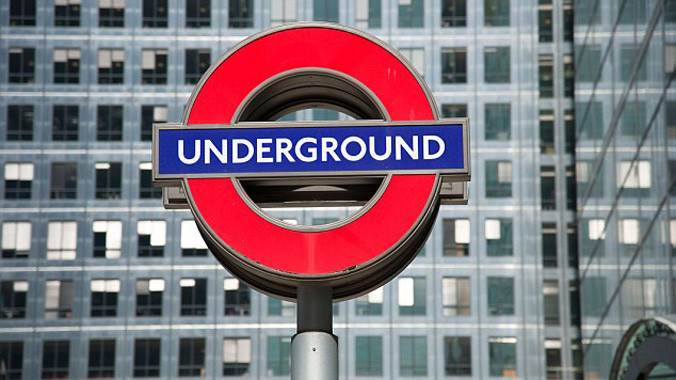 Gọi điện, nhắn tin miễn phí tại bến xe điện ngầm London