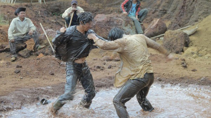 “Lật mặt” có nội dung không mấy ăn nhập với tên phim.