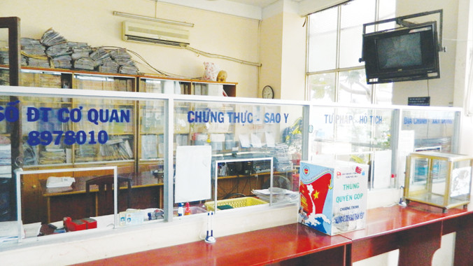 Công sở vắng hoe ngày làm việc đầu tiên sau nghỉ Tết. Ảnh: P.V.