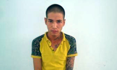 Đối tượng Đỗ Hồng Quân tại cơ quan công an. Ảnh: Công an Nhân dân.