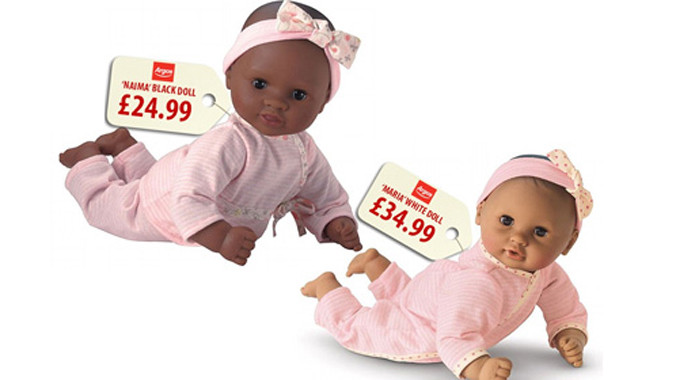 Búp bê phân biệt chủng tộc