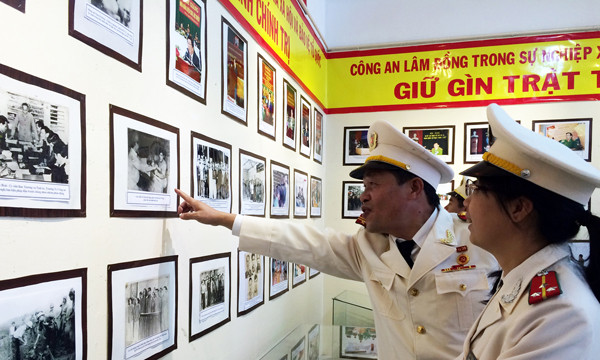 Triển lãm hình ảnh, hiện vật về cuộc chiến chống Fulro