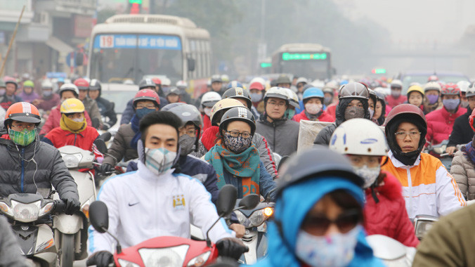Ùn tắc giao thông trên trục đường Nguyễn Trãi, Hà Nội. Ảnh: Như Ý.