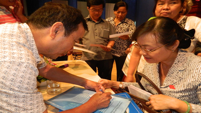 Chủ tịch HĐND TPHCM Nguyễn Thị Quyết Tâm tiếp xúc cử tri quận 2.