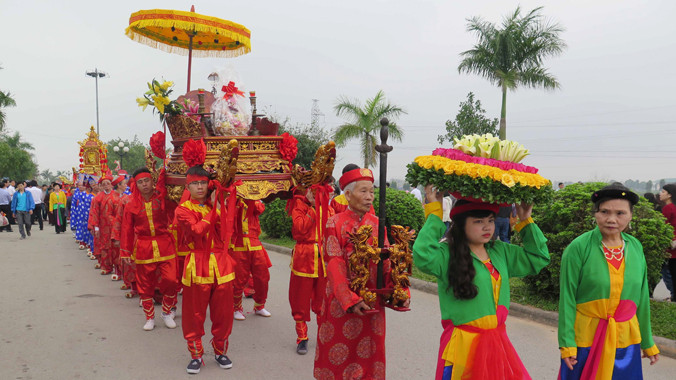 Lễ rước kiệu Ngọc Lộ trong Lễ hội khai ấn Đền Trần Xuân Ất Mùi. Ảnh: Thùy Dung.
