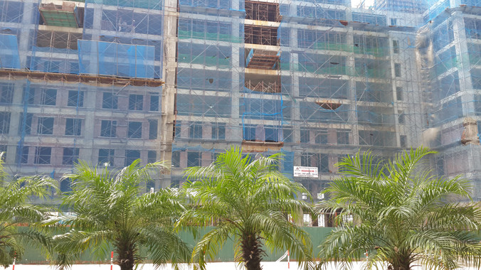 Các căn hộ tại dự án Park View Residence (Hà Đông, Hà Nội) được rao bán kèm theo cam kết có thể vay từ gói 30.000 tỷ đồng. Ảnh: N.M.