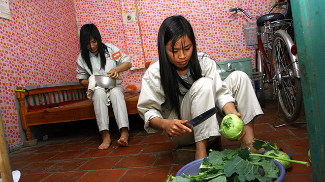 Thu nhập thấp nên đời sống nhiều công nhân không được đảm bảo. Ảnh: Hồng Vĩnh.