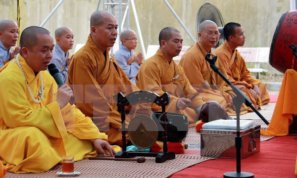 Nghi lễ cầu siêu các Anh hùng Liệt sỹ. 