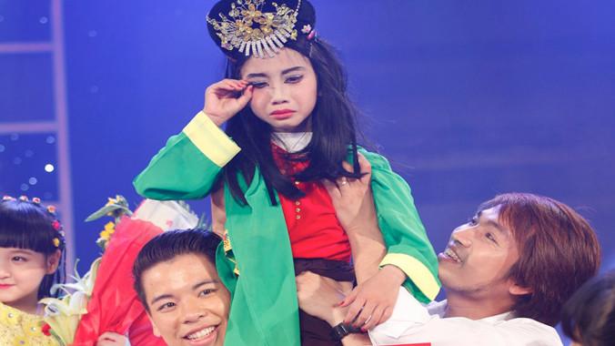 Quán quân 8 tuổi của Vietnam’s got talent dự định dùng tiền thưởng để học hành.