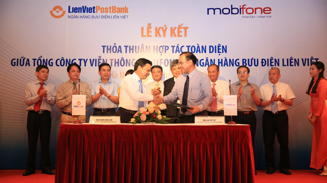 LienVietPostBank và Mobifone “kết hôn” hợp tác
