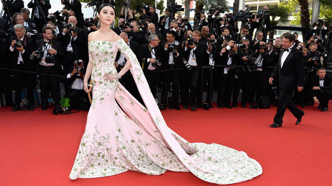 Thảm đỏ Cannes đón nhiều sao.