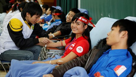 Chủ nhật Đỏ 2014 do báo Tiền Phong tổ chức. Ảnh: Hồng Vĩnh.