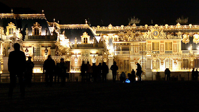 Du khách sẽ được nghỉ tại cung điện Versailles