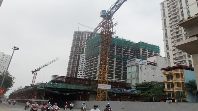 Cầu tại công trường Ga Hà Đông thuộc tuyến ĐSĐT Cát Linh - Hà Đông. Ảnh: Trọng Đảng.