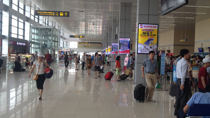 Nhà ga T1 Nội Bài vốn đã cũ kỹ, xuống cấp rất cần một sự thay đổi để cải thiện hình ảnh.