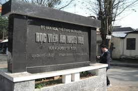 Học viện Âm nhạc Huế: Hơn trăm nhân viên có nguy cơ bị sa thải