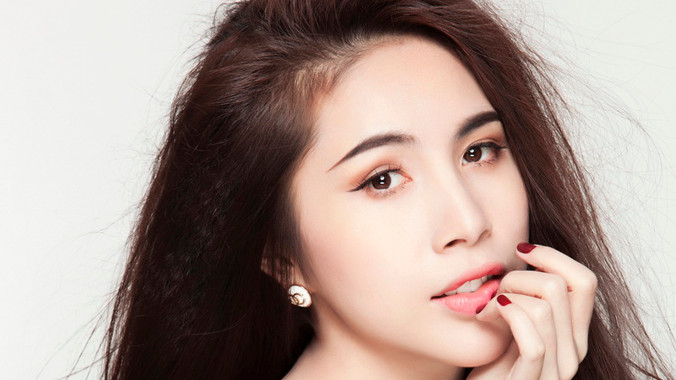 Thủy Tiên: Học khoe