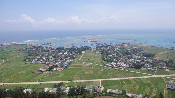 Một góc đất và biển Lý Sơn.