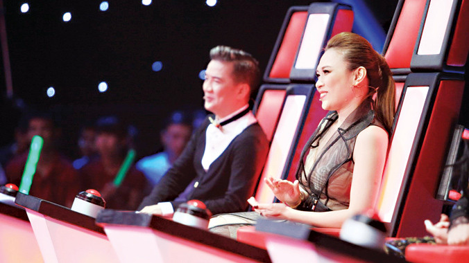 Mỹ Tâm trở thành người hùng khi cứu cùng lúc hai thí sinh. Ảnh: Phạm Thế Danh.