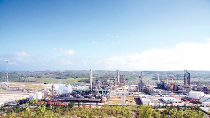 Nhà máy lọc dầu Bình Sơn. Ảnh: Hoàng Hải.