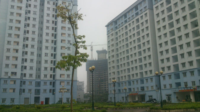 Khu TĐC thành phố giao lưu (Nam Từ Liêm, Hà Nội) hoang vắng.