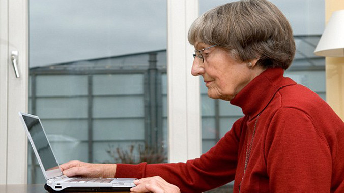 Số người học việc trên 65 tuổi tăng đột biến