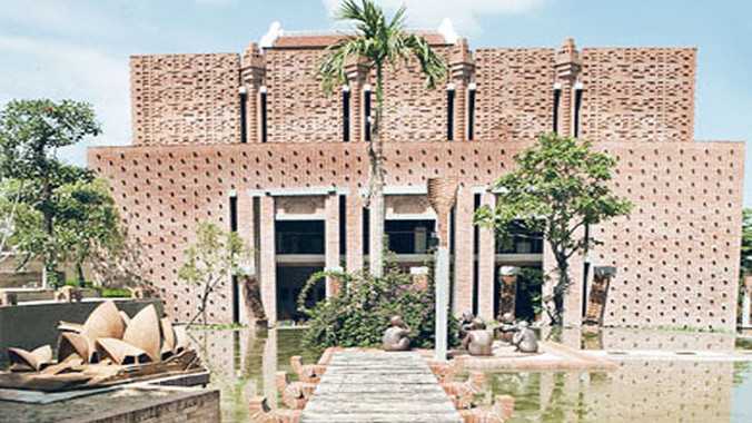 Công viên Văn hóa đất nung lớn nhất Việt Nam. Ảnh: Q.H.