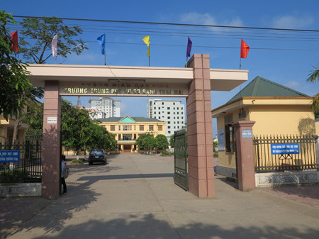 Xung quanh việc 'xóa' trường chuyên Đặng Thai Mai