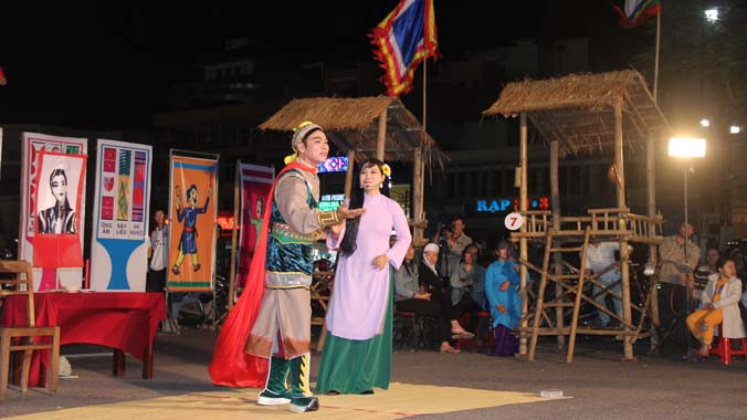 Trích đoạn bài chòi cổ “Lục Vân Tiên và Kiều Nguyệt Nga”.