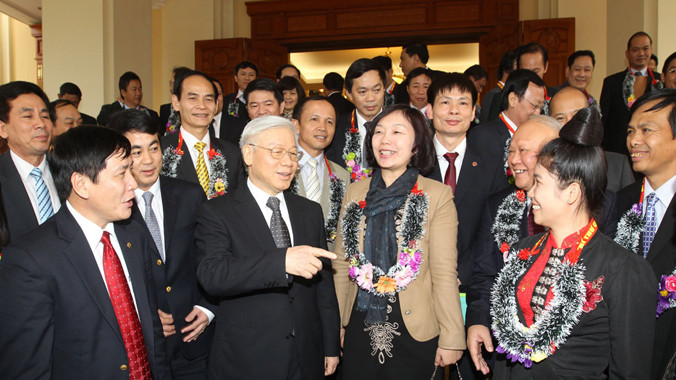 Tổng Bí thư Nguyễn Phú Trọng gặp mặt 60 bí thư chi bộ xuất sắc tiêu biểu khối Doanh nghiệp Trung ương. Ảnh: TTXVN.