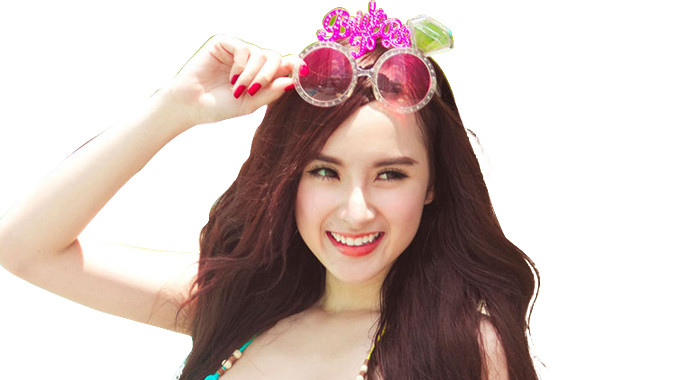 Angela Phương Trinh: Tự ti hay kém toán?