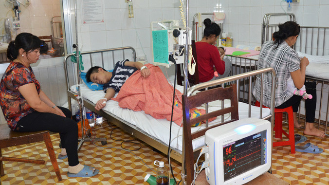 Bệnh nhân ở Khoa Ung bướu phải chi trả giá thuốc chữa bệnh quá cao.