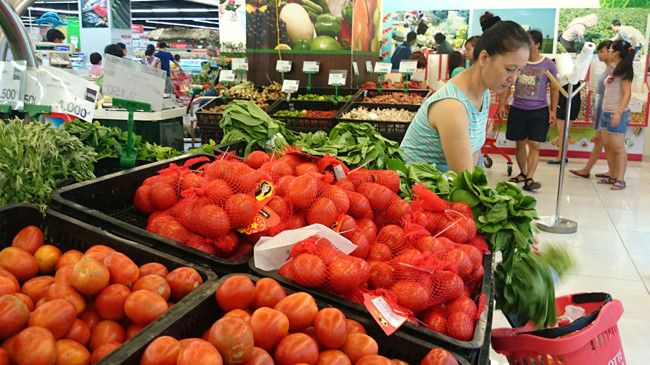 Hà Nội có chỉ số giá sinh hoạt đắt đỏ nhất. Ảnh: Như Ý.