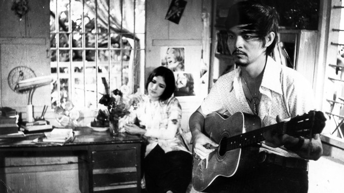 NSND Thế Anh cho rằng “có bao nhiêu tinh tú người ta chọn hết rồi”. (Trong ảnh là Thế Anh, Trà Giang thời điện ảnh mới thống nhất hai miền đất nước).