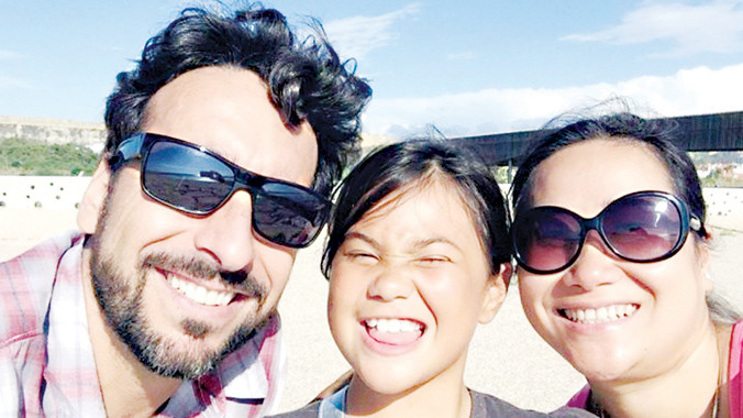 Cả gia đình cùng nhau đến biển Nam Ô, Đà Nẵng.