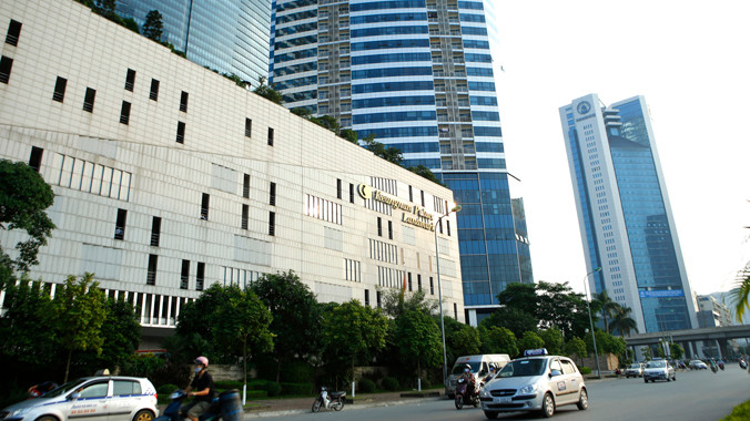 Cư dân tòa nhà Keangnam mong mỏi Thông tư hướng dẫn để đòi hàng trăm tỷ đồng tiền phí bảo trì của chủ đầu tư đang giữ. Ảnh: Như Ý.