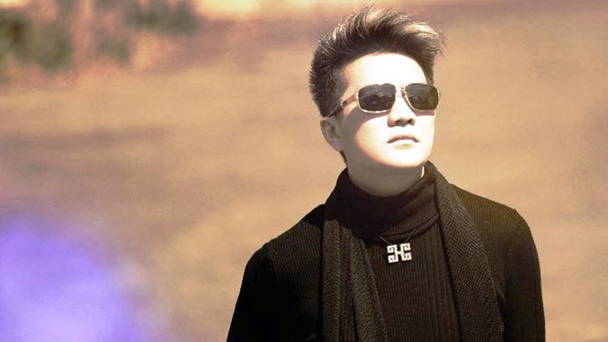 Đàm Vĩnh Hưng: Thiếu sắc, bất thành công