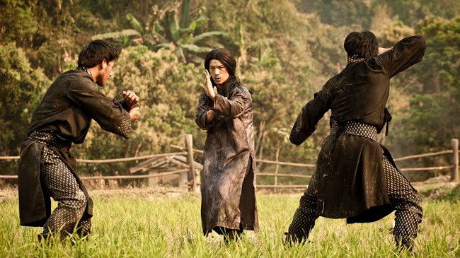 Dustin Nguyễn tái xuất với vai chính trong phim hành động Hollywood “The man with the iron fists 2”. Ảnh: NVCC.