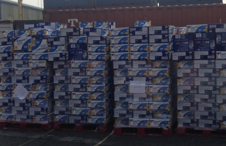 Toàn bộ lô hàng thực phẩm bổ sung sữa sẽ được bàn giao cho cơ quan công an tiếp tục mở rộng điều tra, xử lý. Ảnh: Báo Tài chính