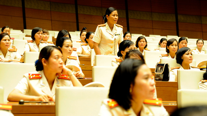 Đại biểu Liên hoan phụ nữ xuất sắc lực lượng CAND phát biểu. Ảnh: Xuân Tùng.