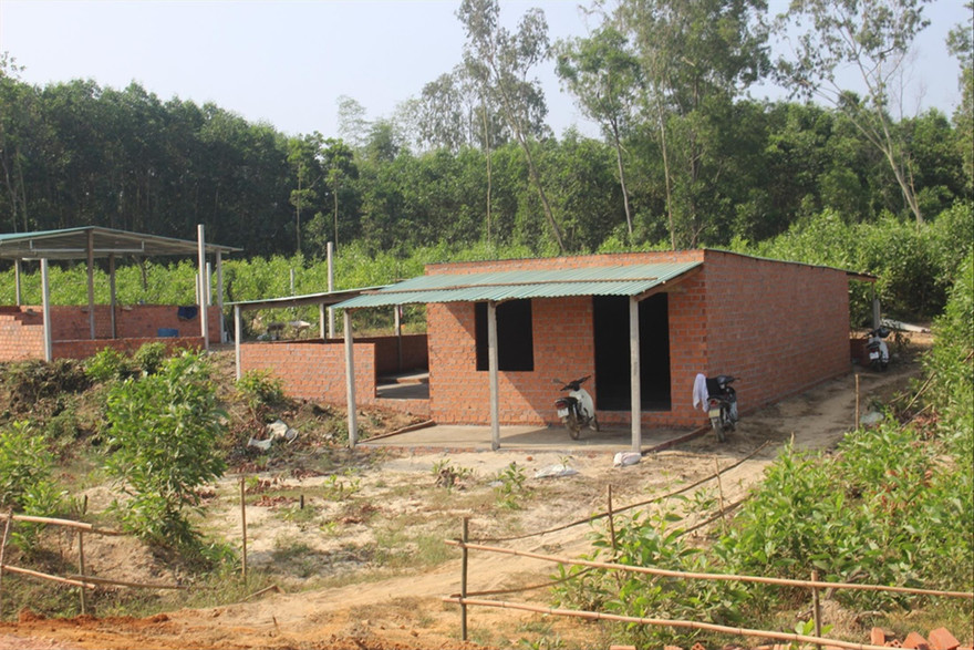 Công trình trái phép đua nhau mọc lên nhằm đón đầu dự án