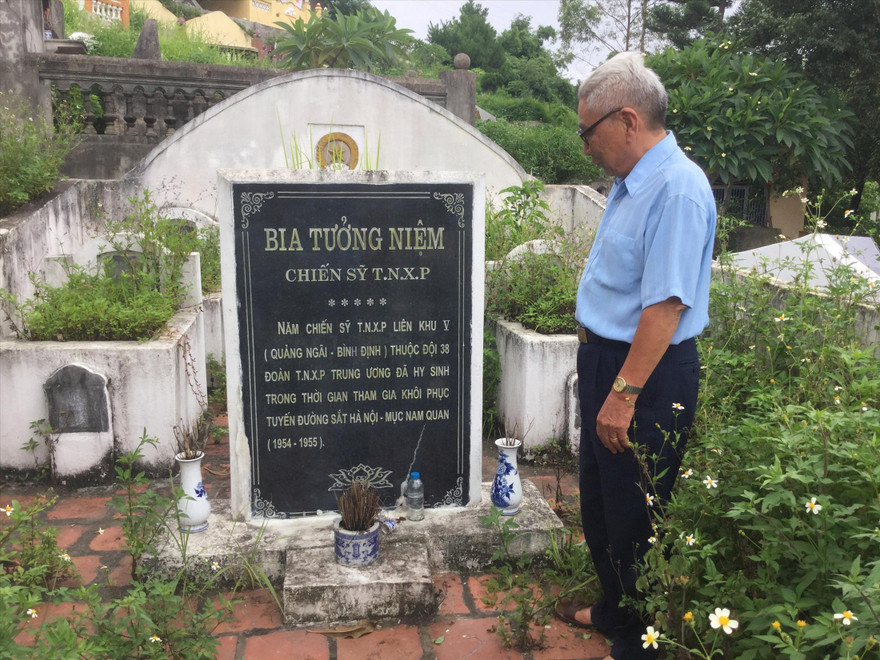 Nơi yên nghỉ của 5 cựu TNXP tham gia xây dựng đường sắt Hà Nội- Mục Nam Quan ảnh: Duy Chiến